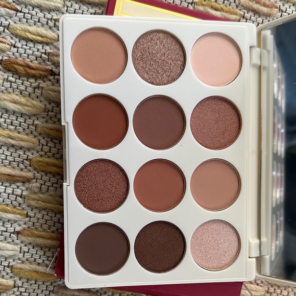 Laura Geller The Wearables Eyeshadow Palette - Picture 4 of 4